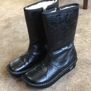 Alegria boots size 41